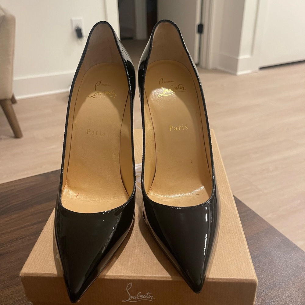 Christian Louboutin Black Patent Leather Pumps So Kate